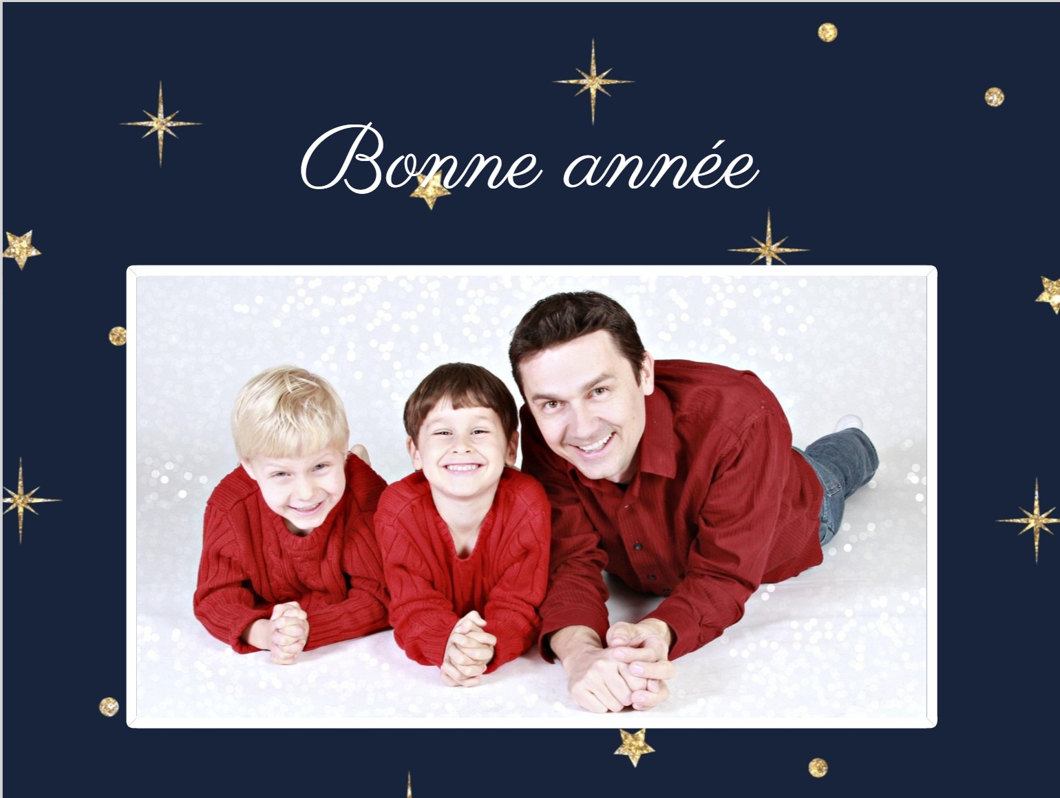 Carte de vœux pour le Nouvel An avec design sobre et doré